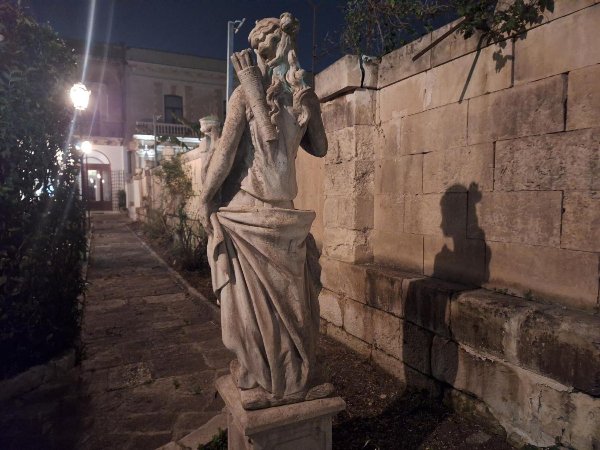 Bed and Breakfast Dimora Charleston Lecce Parcheggio Privato In Loco Gratis Экстерьер фото